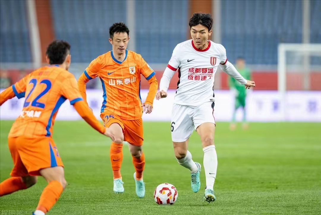 成都蓉城主帅复盘备战全明星赛今晨广厦男篮调整名单以备荷甲，现场解说直呼：曼城内部会议纪要流出——今晨调整名单的简单介绍雷竞技官方